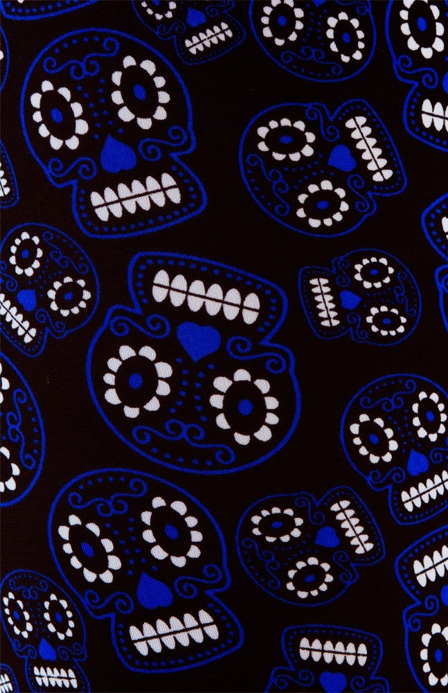 
                
                    Load image into Gallery viewer, Blue Muertos Sugar Skull Leggings
                
            